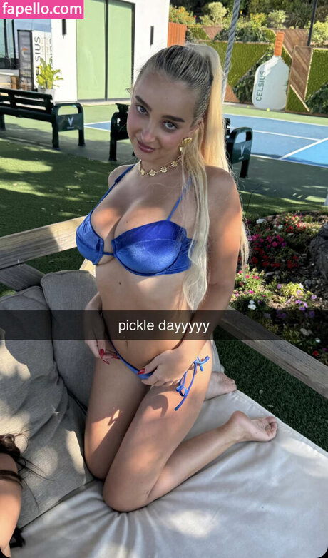 Emma Pillemer model pretty photo