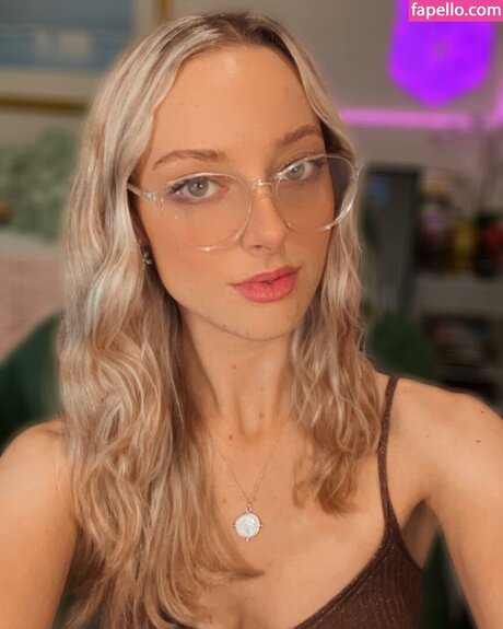 strawberry milk onlyfans sexy img