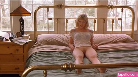 Sonja Bennett best actress pics