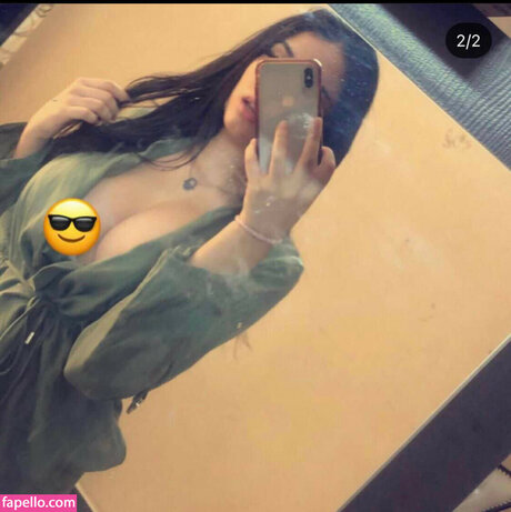 Noora Hejaz perfect model picture