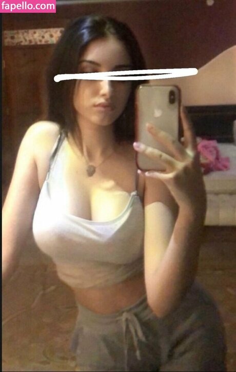 Noora Hejaz sexy actress pics