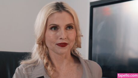 Christie Stevens star nude pic