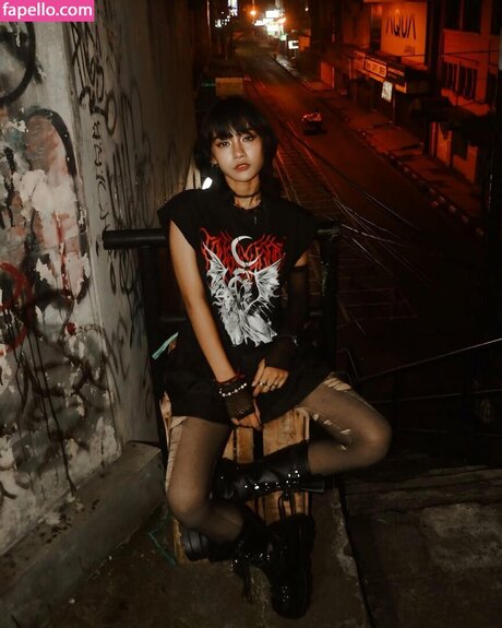 Atiqaaarn sexy pornstar archive