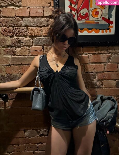 Cczur pornstar sexy img