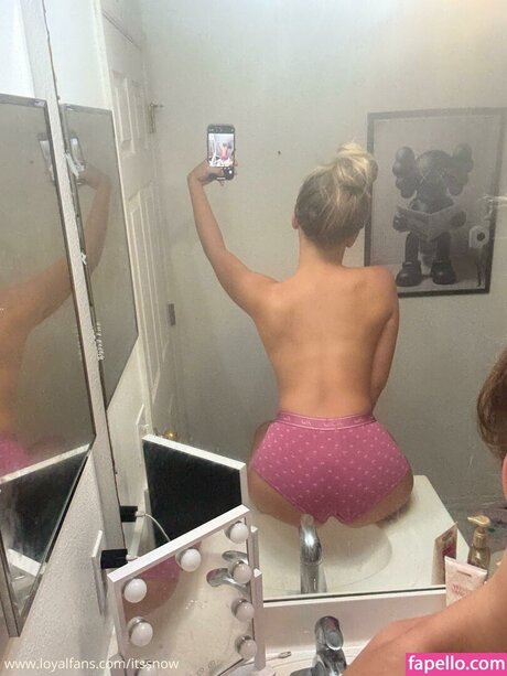 itssnow pornstar nudes photo