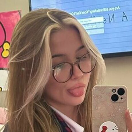 pregnant threesome onlyfans xxx galleries