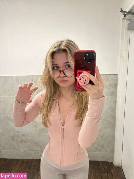 booleahhh model adult pic