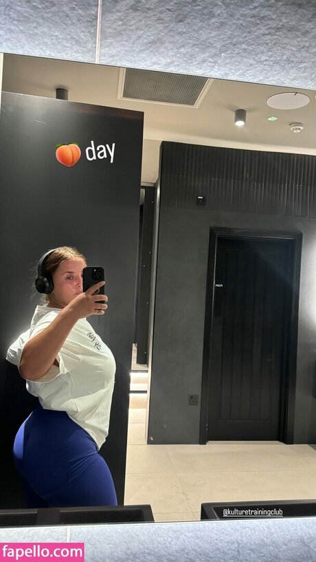 Diinsxx porn model photos