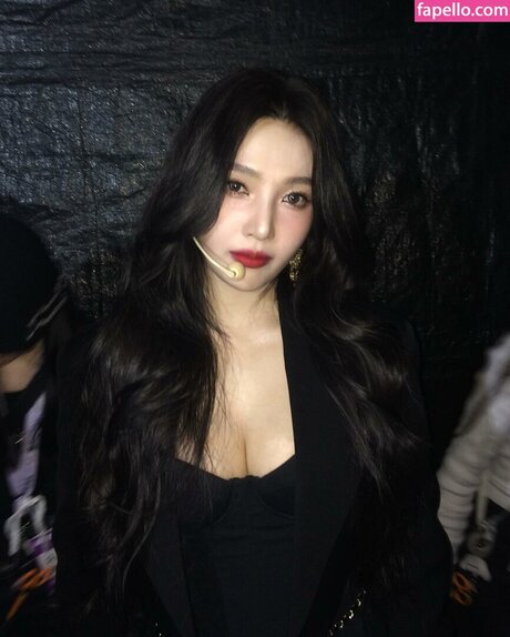 Park Soo young star art gallery