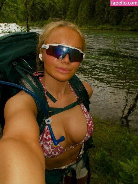 heleneelises star sexy photos