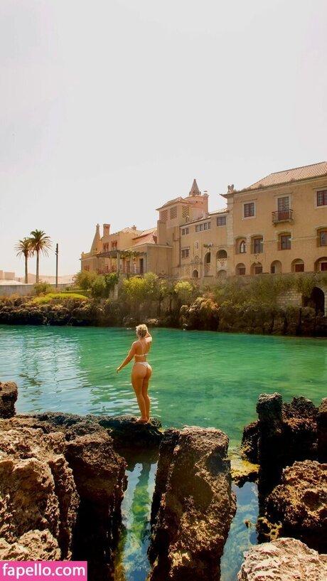 heleneelises free actress pics