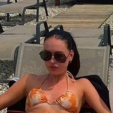 oliviarcox nude star galleries