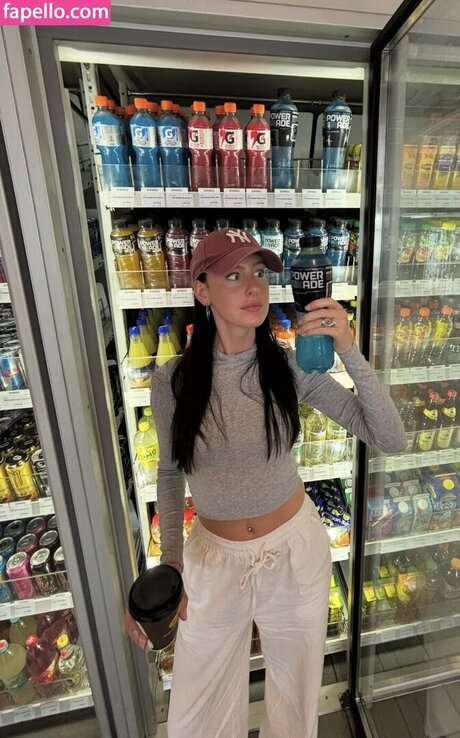 oliviarcox porn actress image