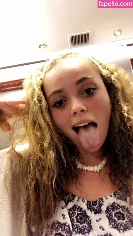 Hanna Blanco adult star pics