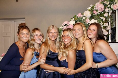 Lydia Feiler star art photos