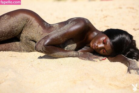 Naomi Nash erotic pornstar pictures