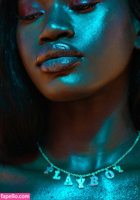 Naomi Nash model naked pics