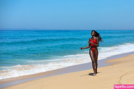 Naomi Nash nude actress galleries