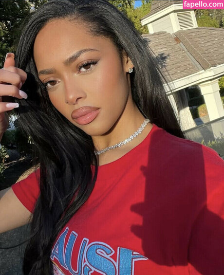 Jodie Woods erotic model gallery