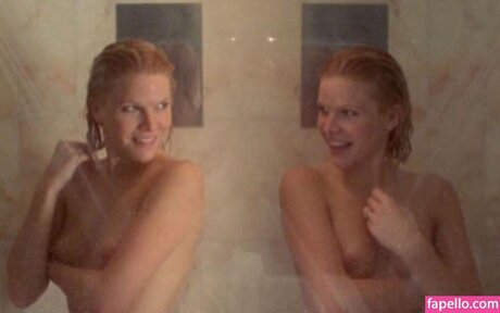 Karen Cliche art model pic