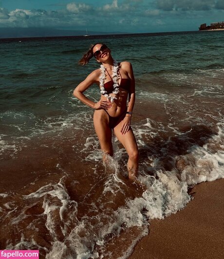 Karen Cliche best star image