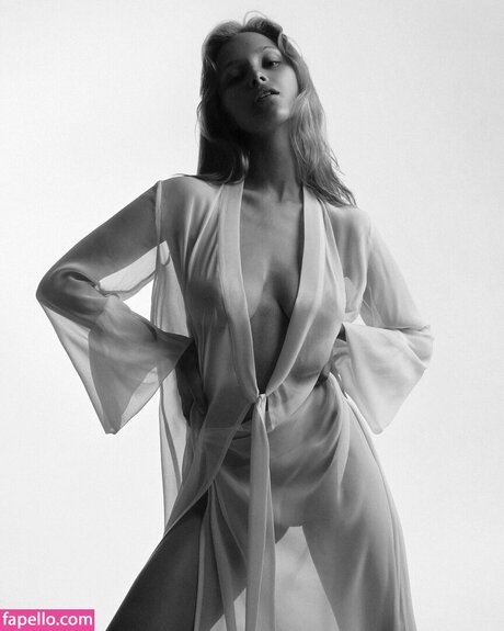 bunny xxx onlyfans sexy nude picture