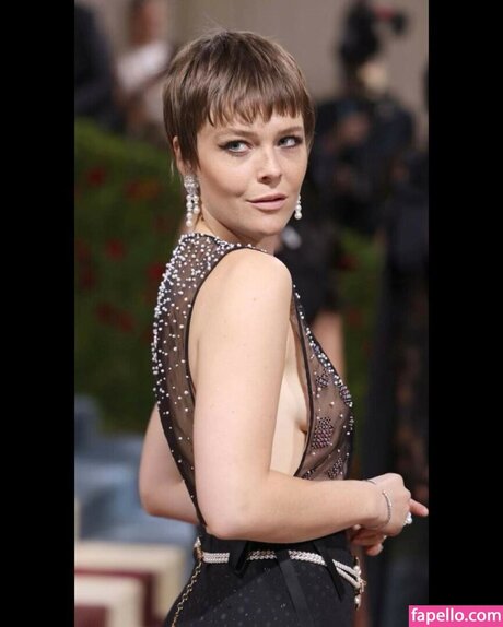 Maggie Rogers model best pics