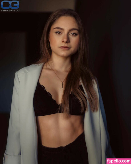 Alinakhani star hd pics