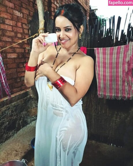 Priya Gamre nudes actress pics