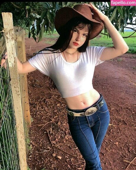 nameluaa pornstar free pictures