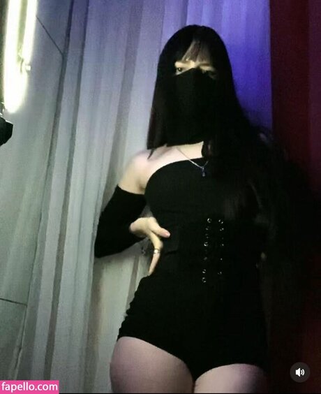 nameluaa nice model image