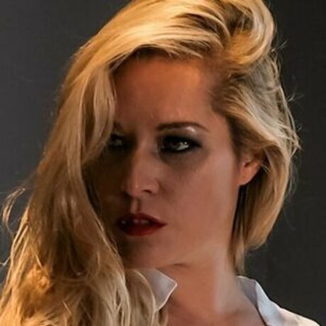 Eve On Adultfolio pornstar hot images