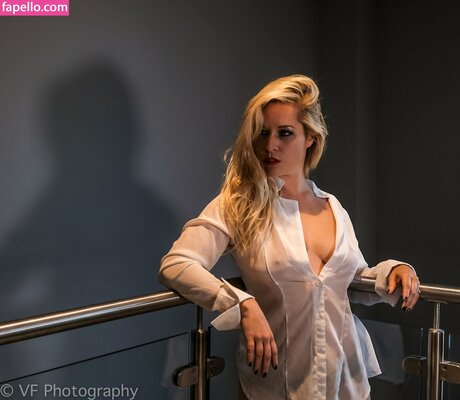 Eve On Adultfolio pornstar adult gallery