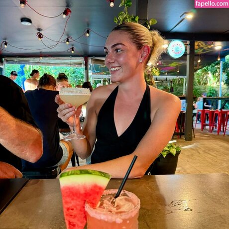 Pearl Farley pornstar art picture