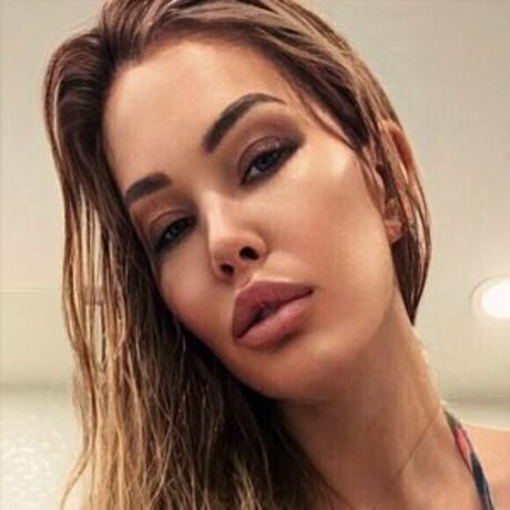 Shanna Moakler star hot image