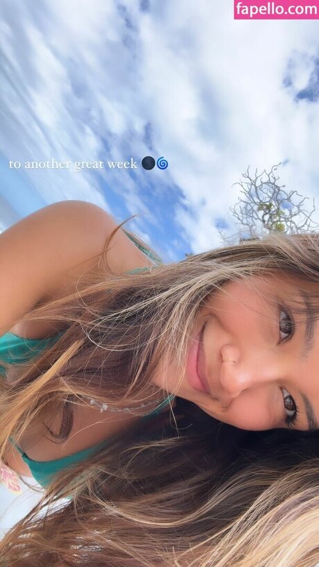 Kamryn Santos beautiful actress images