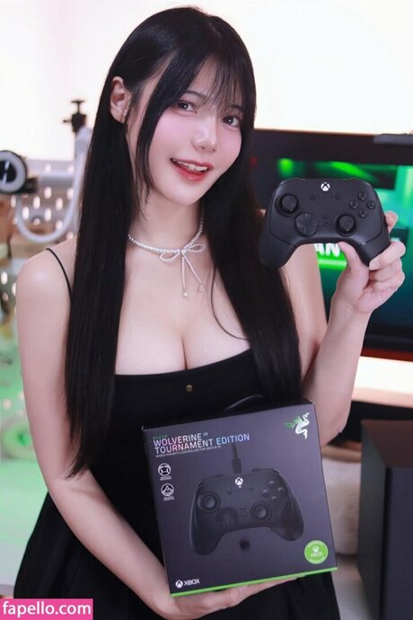 Dangomeaw pornstar nude image