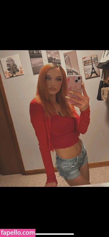 Kelly Lyn model adult img