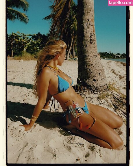 blonde handjob onlyfans free sex photo