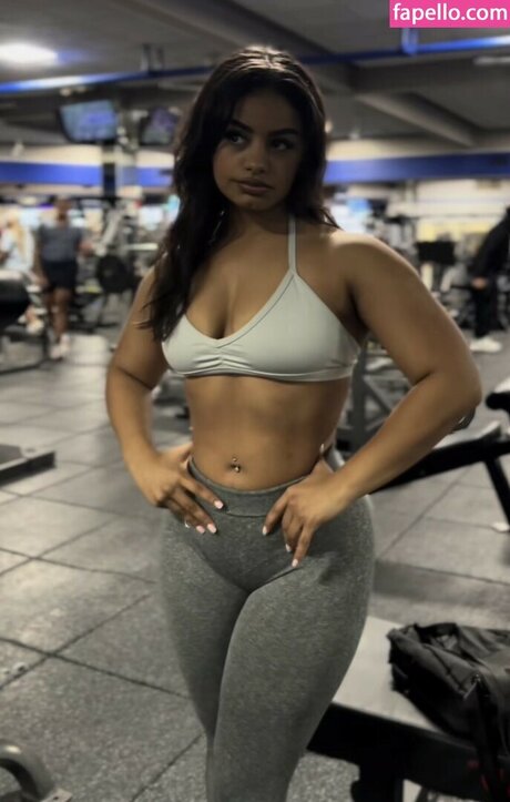 big tits mom onlyfans top pic