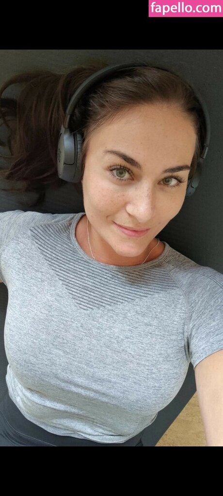 Nina Sita model xxx img