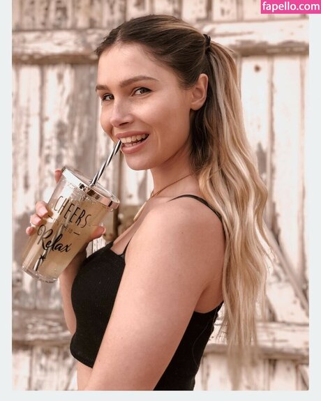 Tslanaxoxo pretty model images