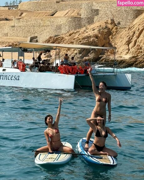 Simona Shao nice model pictures