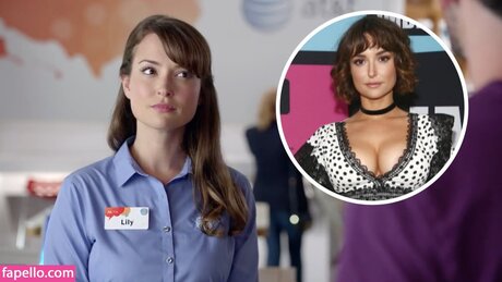 Mila Vayntrub pornographic star gallery