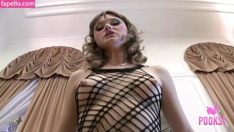 sashasworld star nudes archive