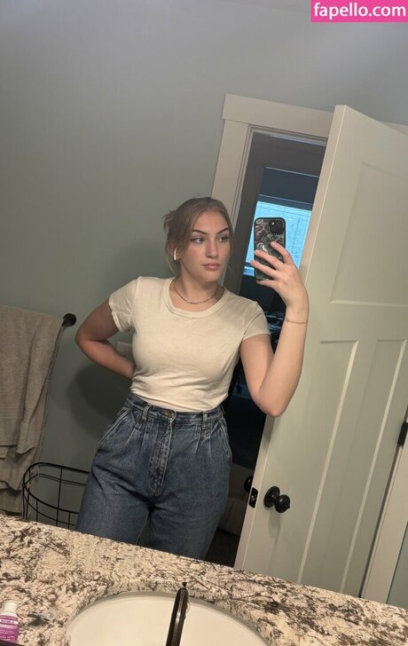 atrophicbtrfly exclusive actress galleries