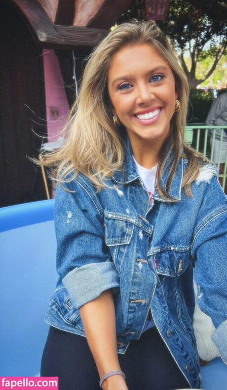 Sydney Segars star hd photos