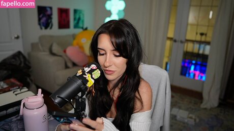 huge fake tits onlyfans sexy nude pictures