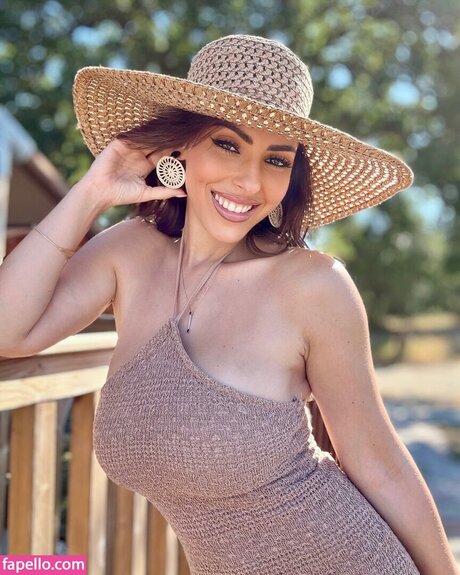 madamex93 pornstar nudes photo