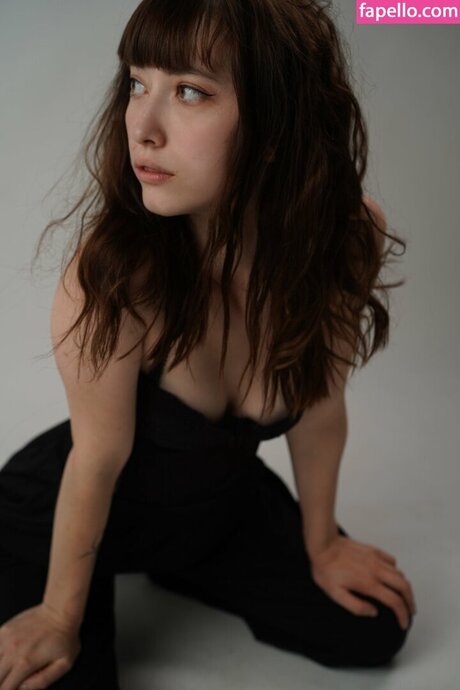 _agata kristi art actress pictures